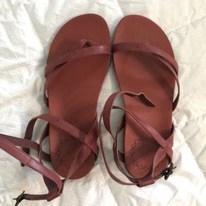 NWOT Chaco Juniper red leather sandals